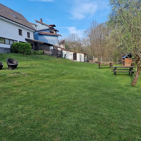 Alojamiento Con Jardin Y Barbacoa Onís Zewnętrze zdjęcie